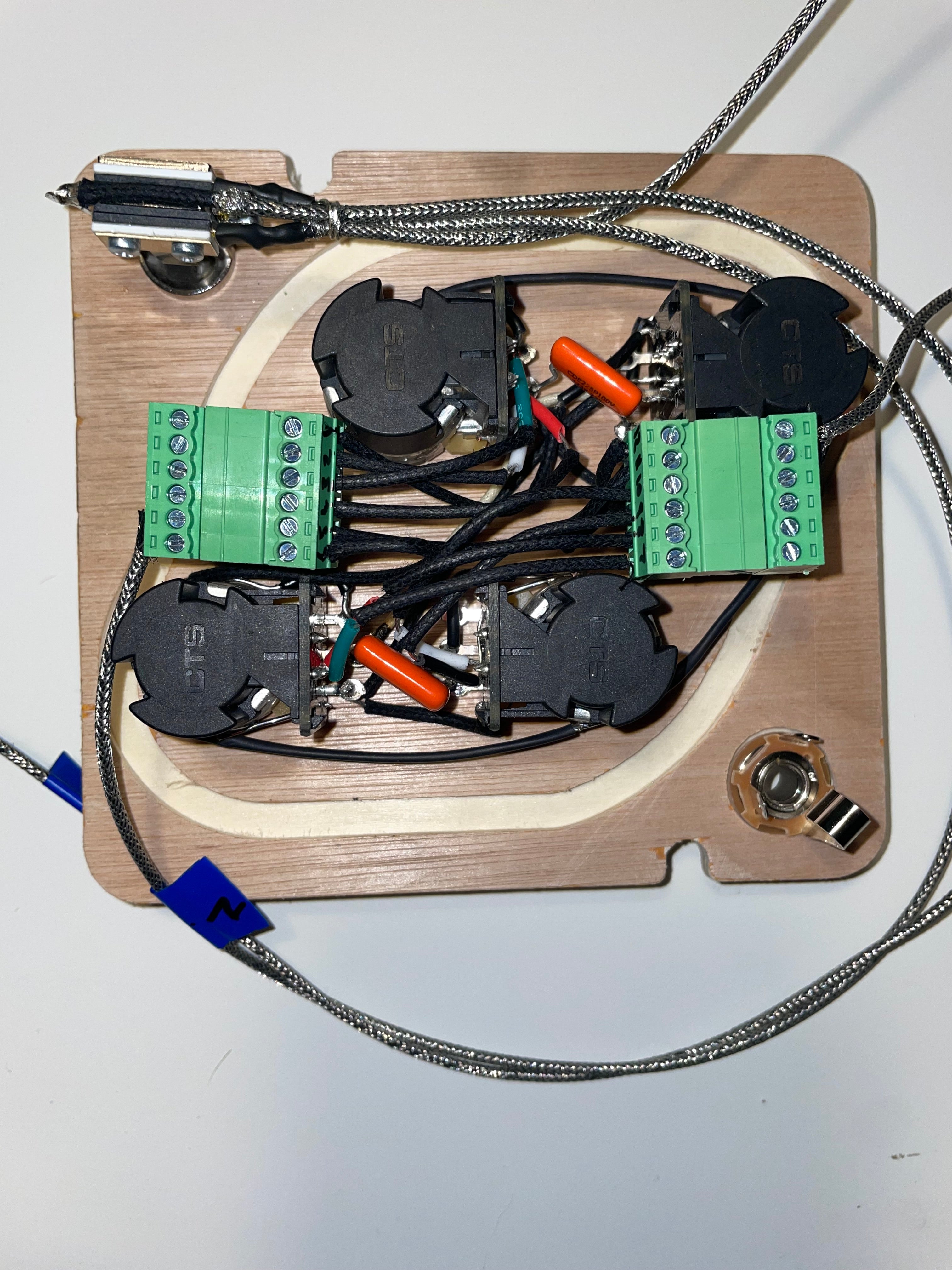 Gibson Les Paul Jimmy Page Wiring Harness CTS push/pull, Orange Drop Caps, Switchcraft